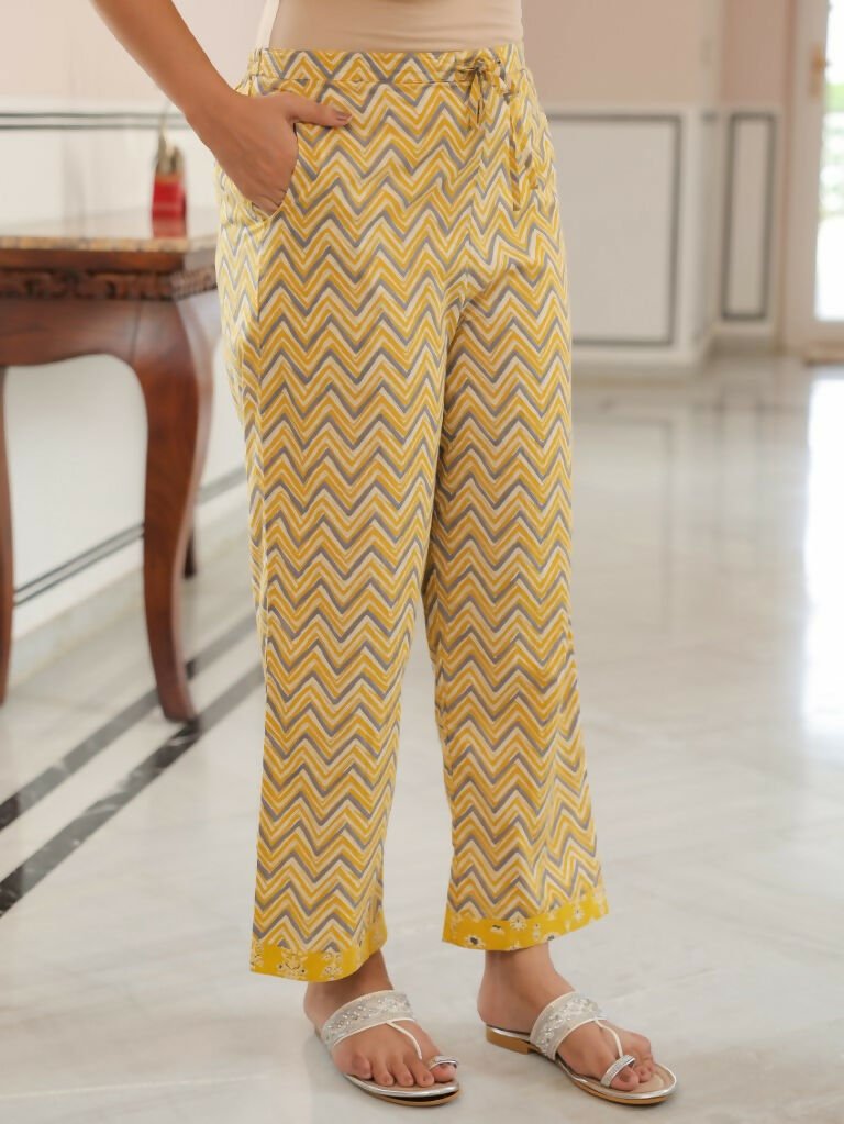 Aramya A-line Soft Cotton Butti Print Women's Kurta Set - Yellow | Grocsy