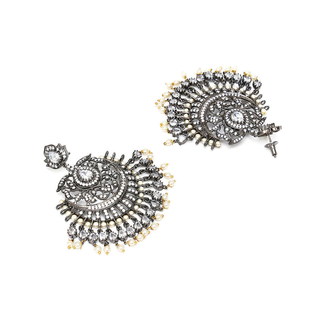 Diamond Earrings with Matching Maang Tikka- Ruby Raang | Grocsy