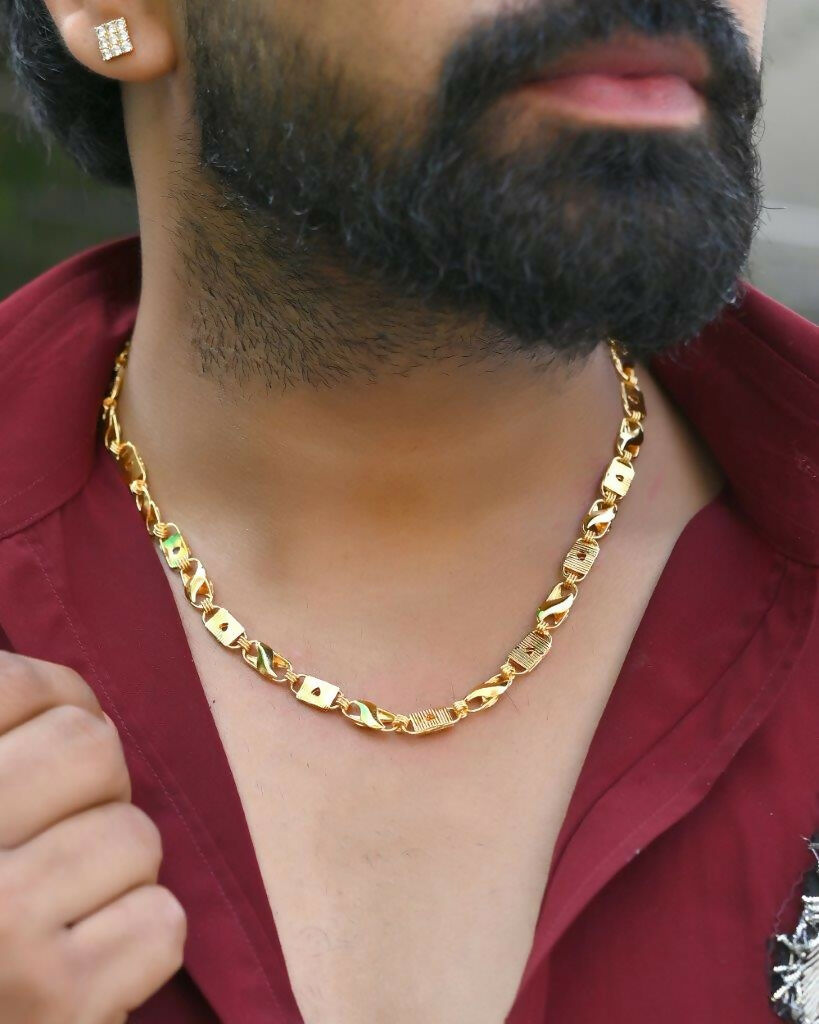 VOJ Gold-Polished Biscuit Shaped Chain With Small Heart | Grocsy
