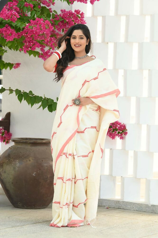 Beatitude Off White Cotton Handloom Saree | Grocsy