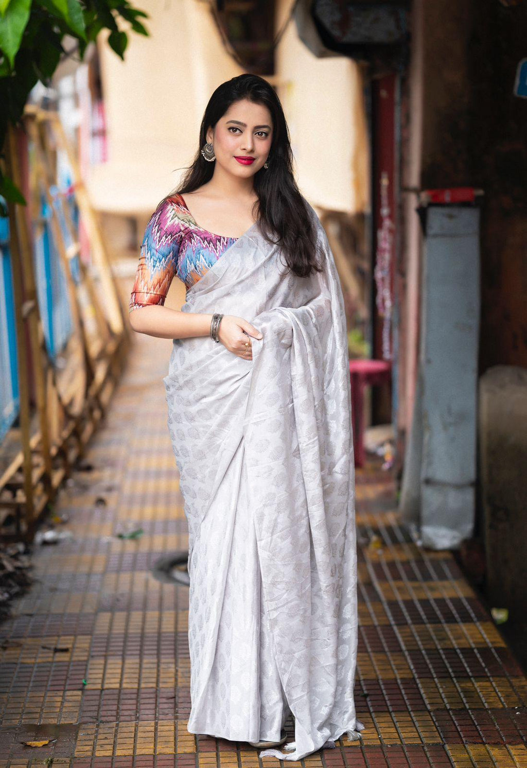 Grey Poly Crepe Ethnic Motifs Saree with Unstitched Blouse - A2M | Grocsy