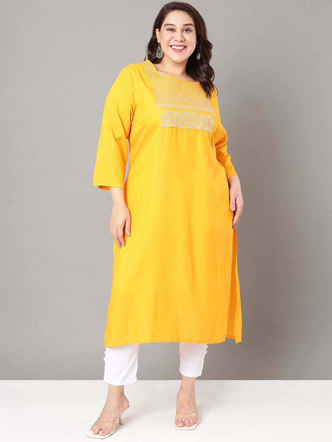 Sztori Plus Size Floral Embroidered Sequinned Straight Kurta | Grocsy