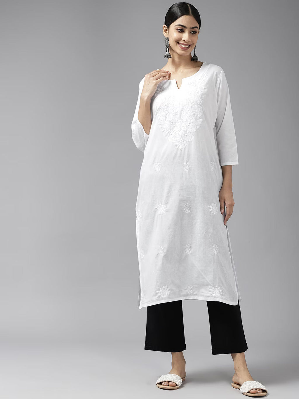Yufta Embroidered Cotton Kurta | Grocsy