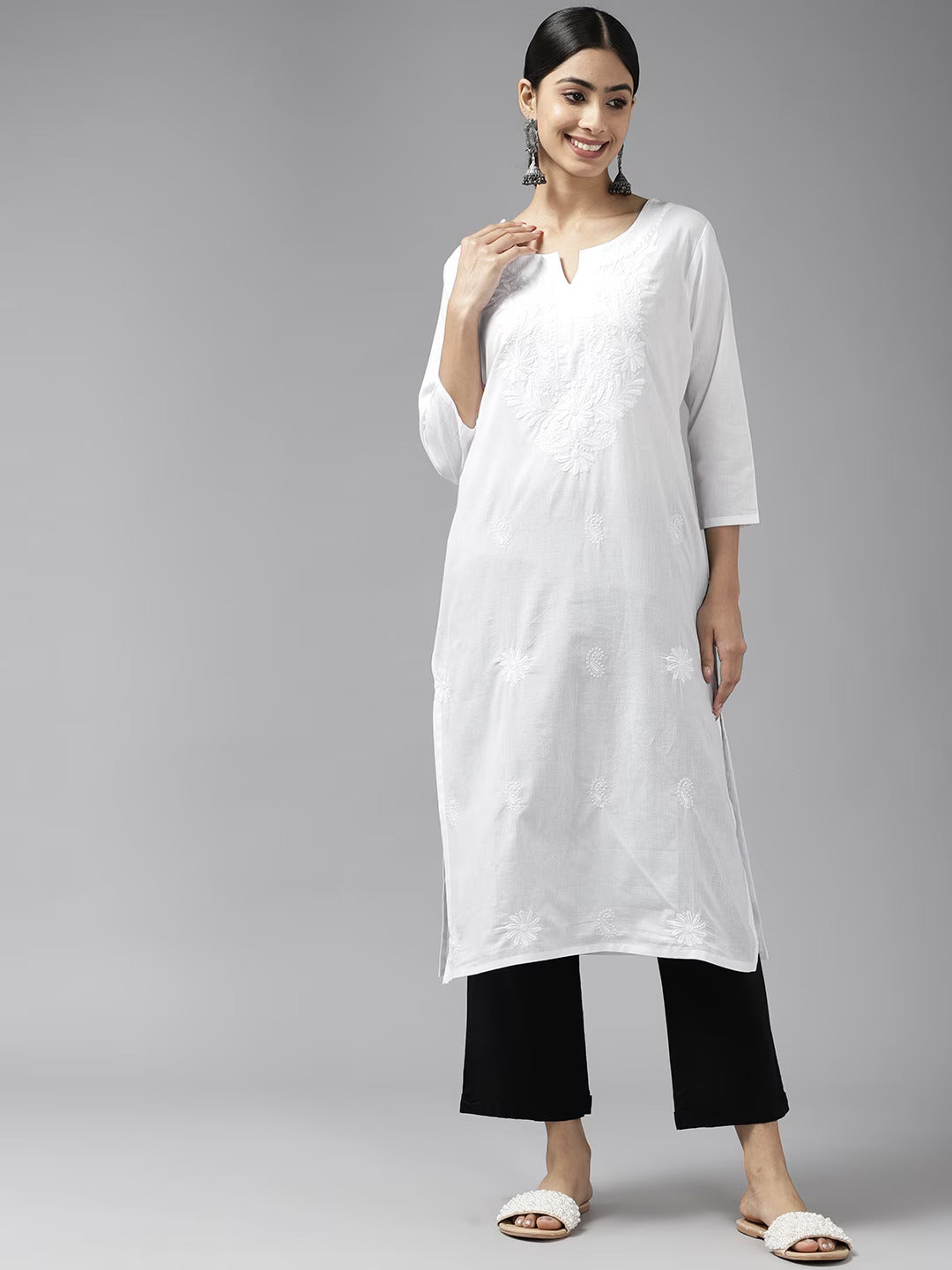 Yufta Embroidered Cotton Kurta | Grocsy