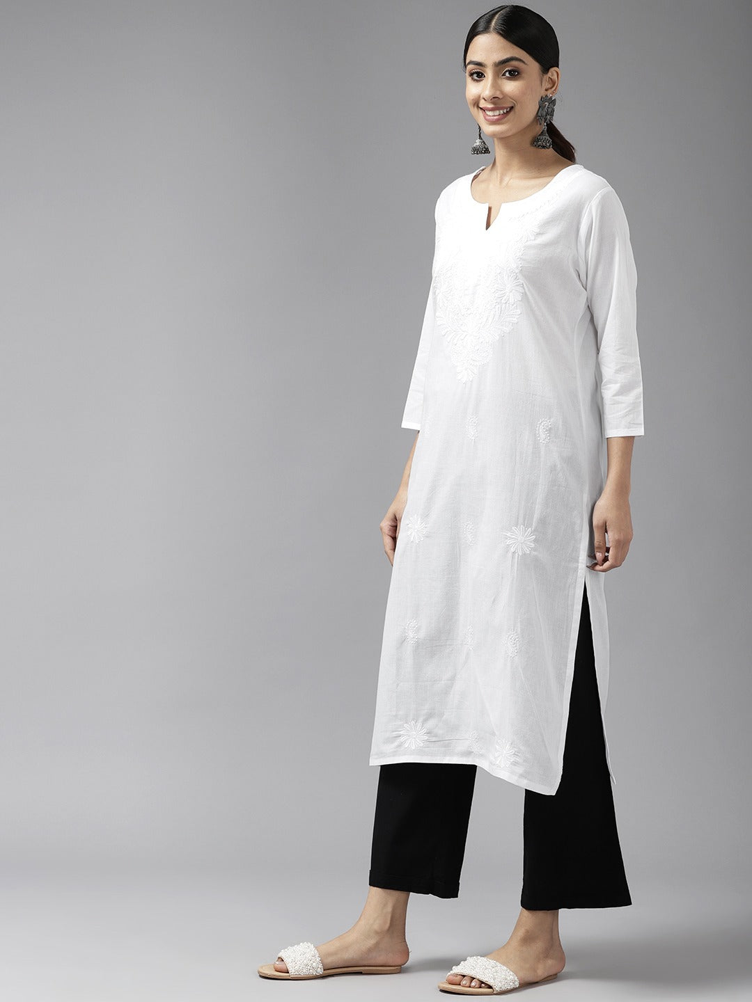 Yufta Embroidered Cotton Kurta | Grocsy