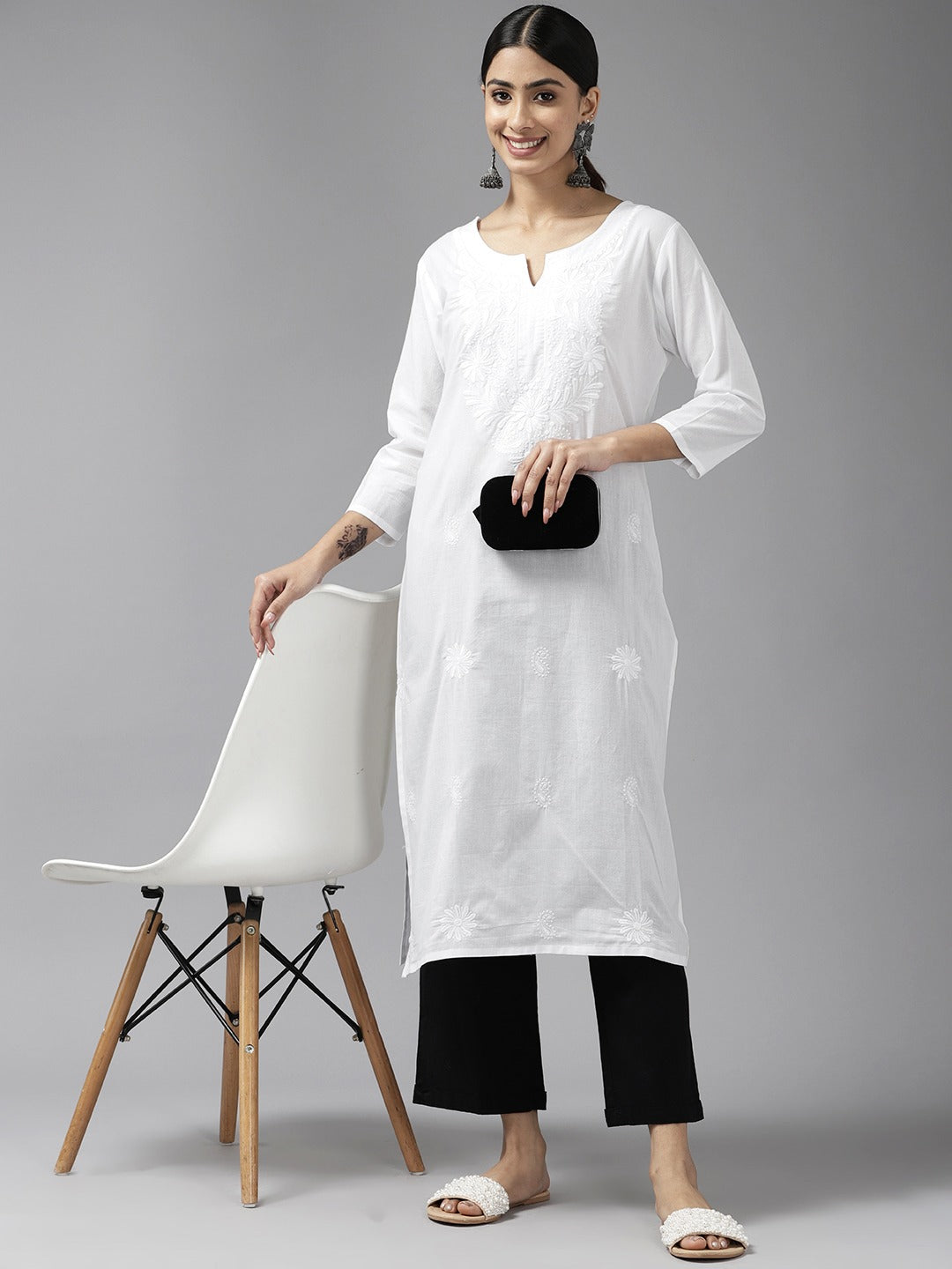 Yufta Embroidered Cotton Kurta | Grocsy