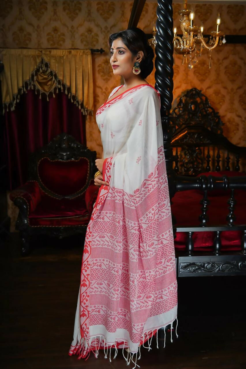 Exclusive Collection Beautiful Musrise White Pure Cotton Hand Weaving Handloom Saree With Running Blouse Piece | Grocsy