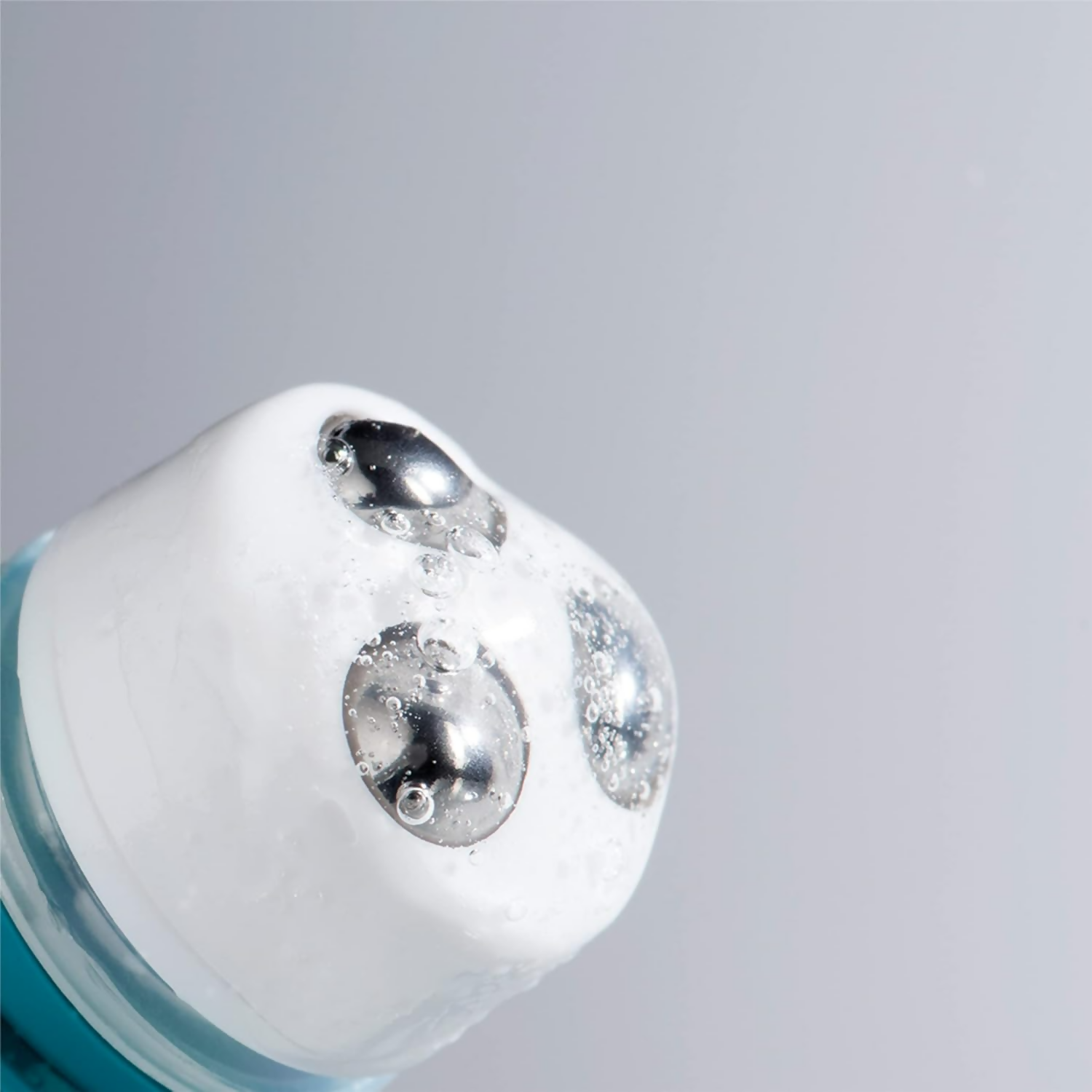 Thalgo Energising Eye Gel - 3-in-1 Dark Circle Eye Care | Grocsy
