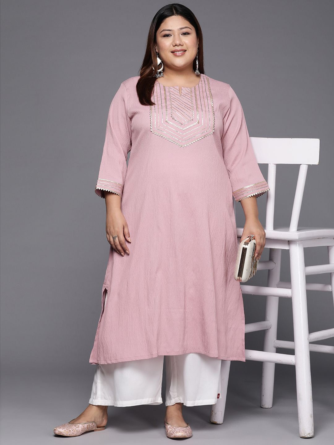 Sztori Embellished Gotta Patti Detail Crepe Kurta | Grocsy