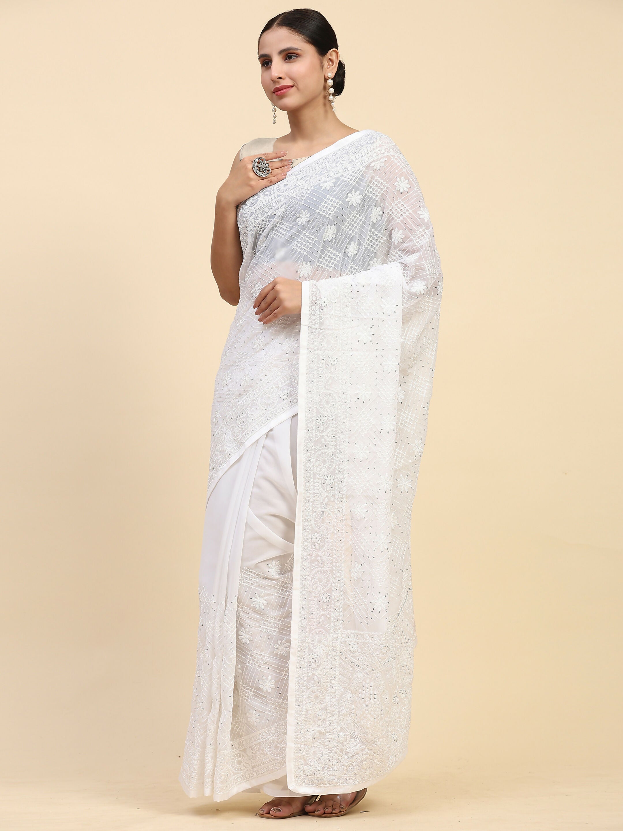 Vamsee Hemangi Georgette Saree | Grocsy