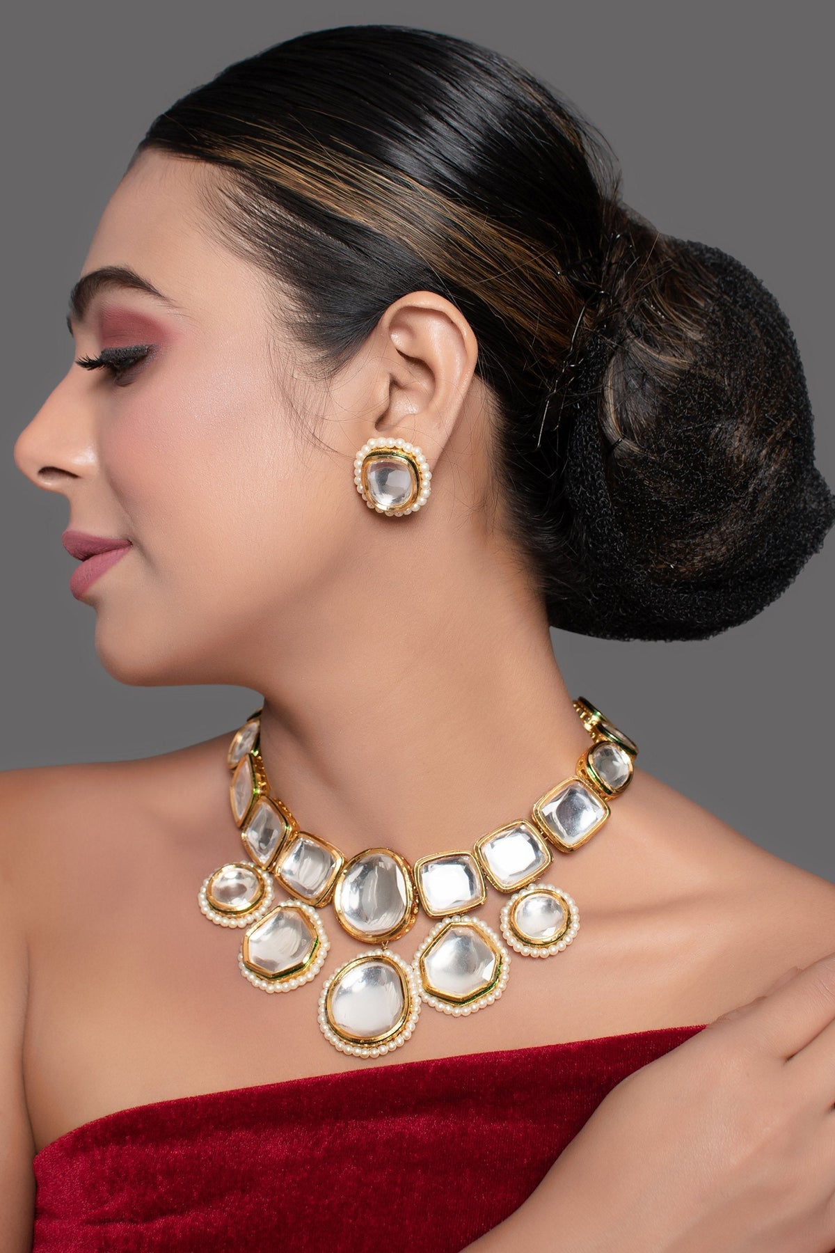 Peryl Women's Kundan Inspired Necklace With Earrings - Swadesiicart