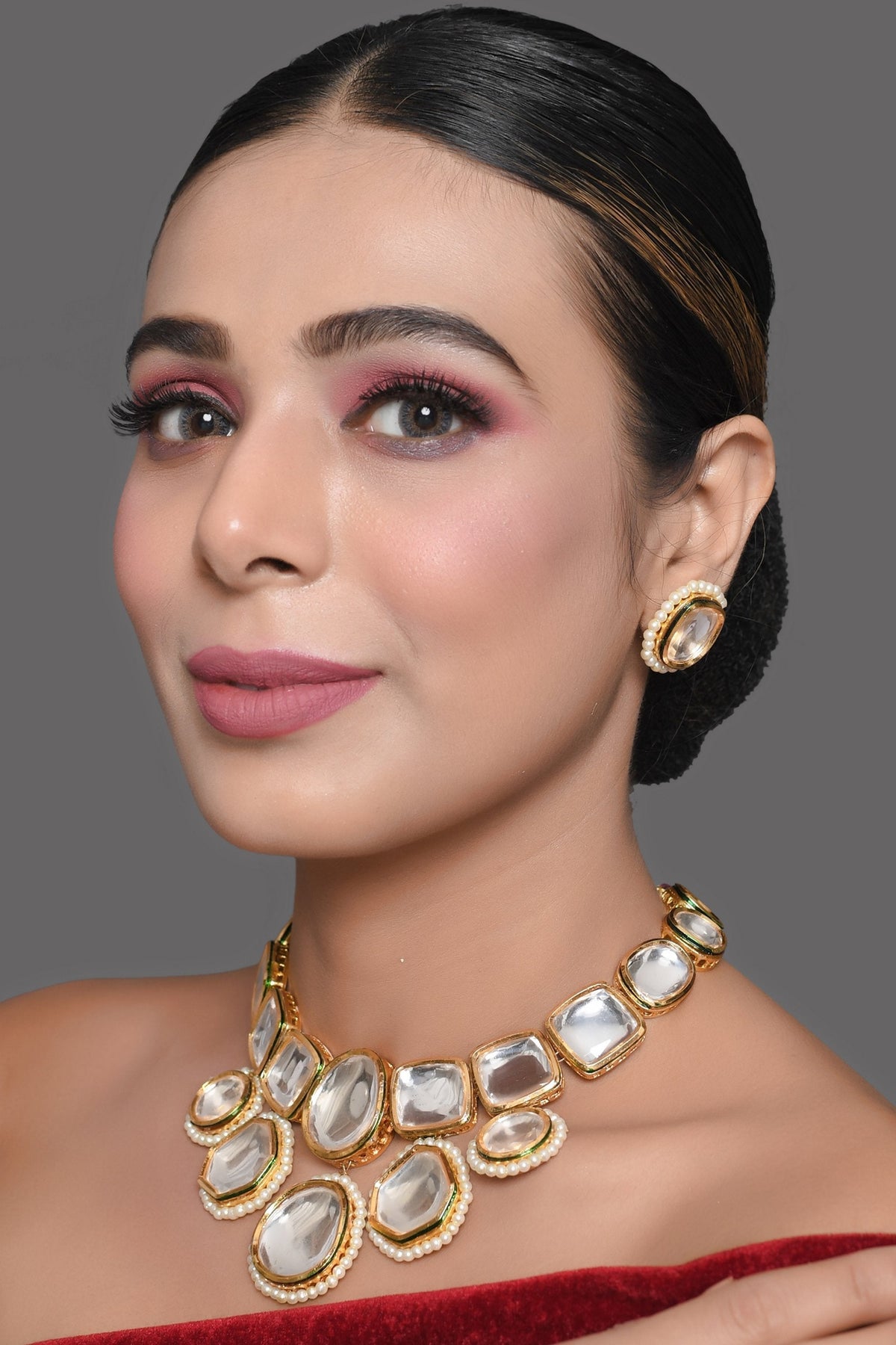 Peryl Women's Kundan Inspired Necklace With Earrings - Swadesiicart