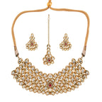 Peryl Women's Handcrafted Maharani Kundan Necklace With Earrings & Mang Tika - Swadesiicart