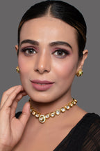 Peryl Women's Handcrafted Kundan Studded Necklace With Earring - Swadesiicart