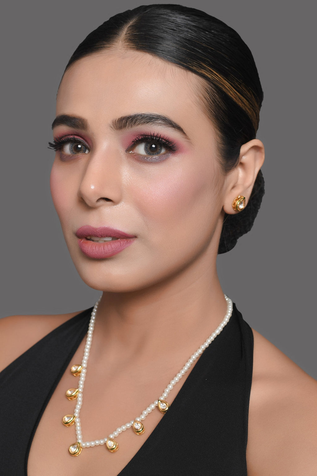 Peryl Women's Pearl Beaded Kundan Embellished Necklace With Earrings - Swadesiicart