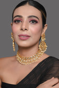 Peryl Women's Gold Tone Kundan Necklace With Earrings - Noz2Toz