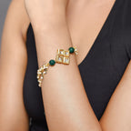 Peryl Women's Classic Gold Tone Kundan Inspired Pearl Bracelet - Noz2Toz