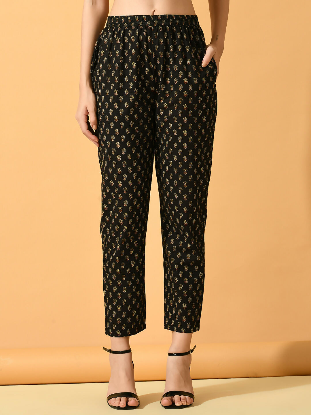 Myshka Women's Black Printed Coat With Trousers | Grocsy
