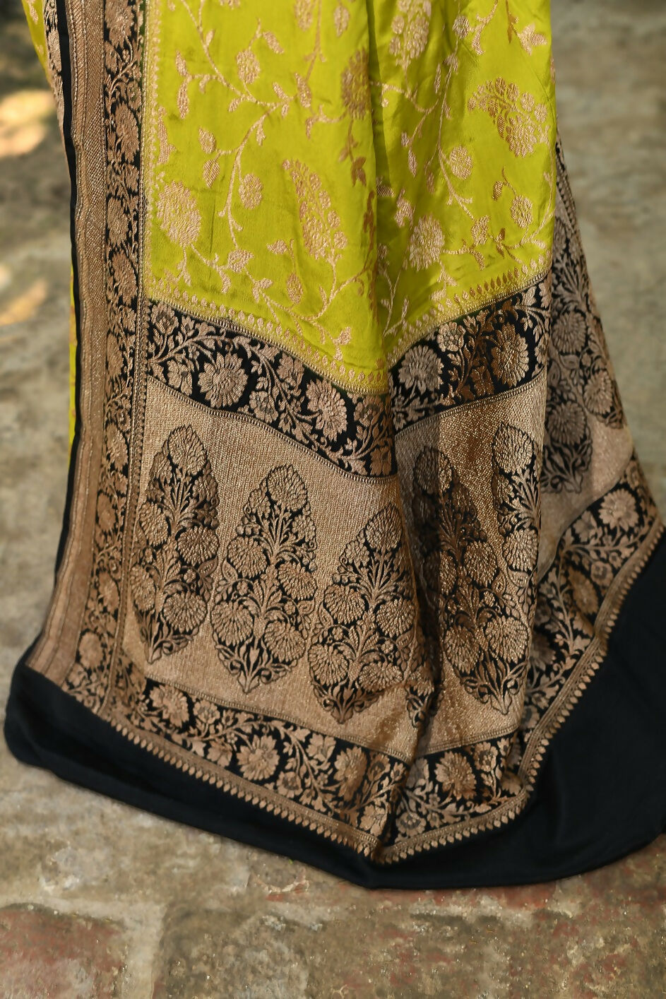 Joban Fashion Green Crepe Chiffon Pure Handloom Banarasi Silk Saree | Grocsy