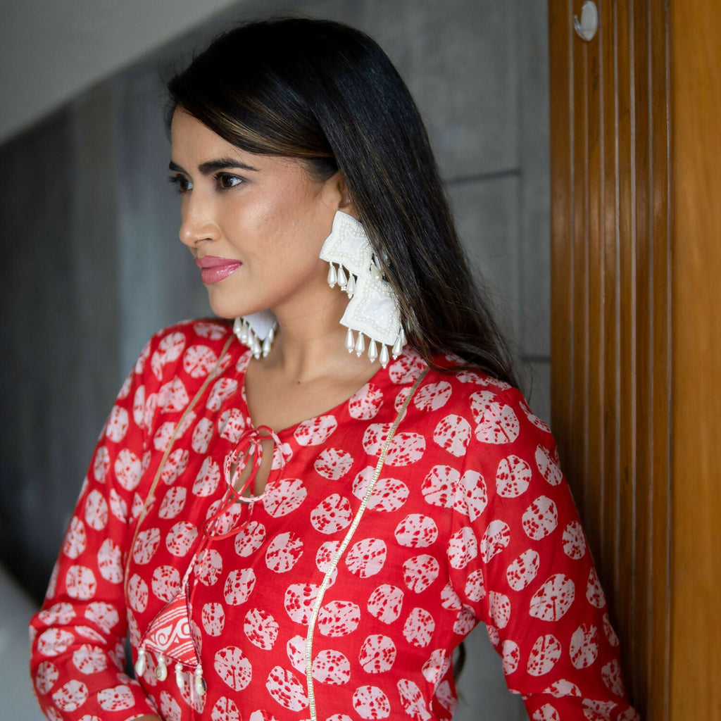 Jyoti Fashion Women's Red Pure Muslin Heavy Digital Printed Kurta Pant Set | Grocsy