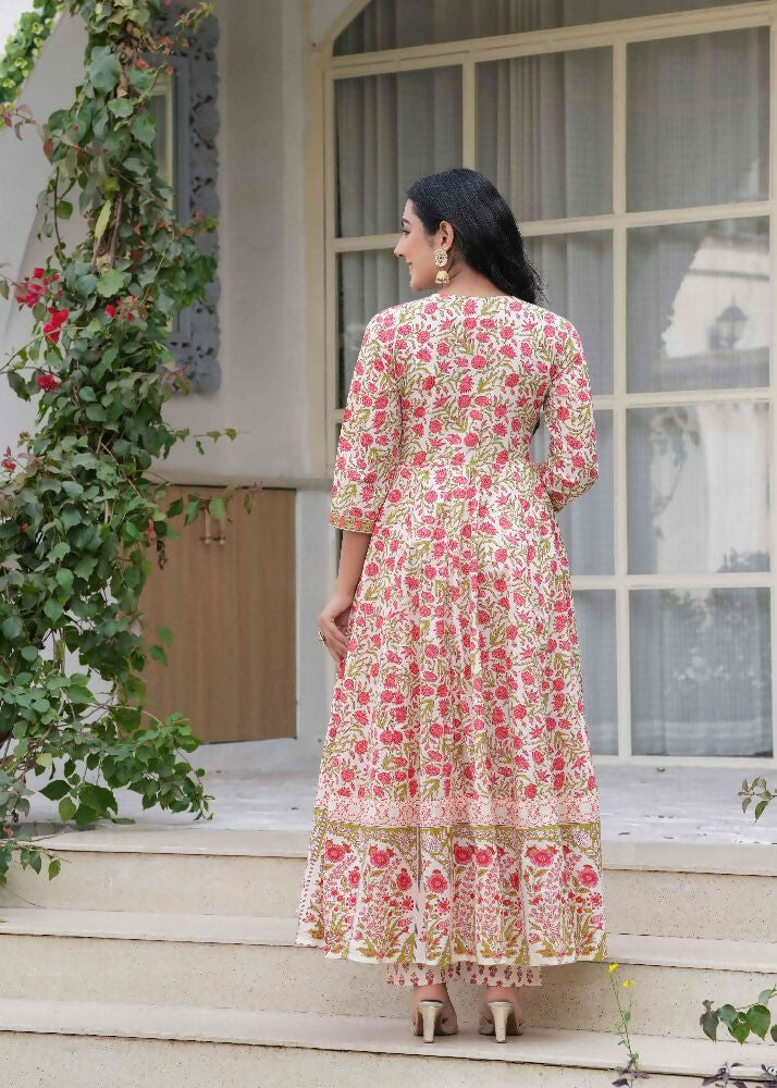 Jaimini Women Cotton Printed Round Neck Calf Length Flared Kurta Pant And Dupatta Set | Grocsy