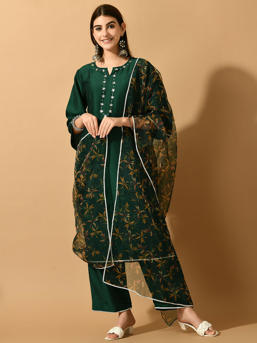 Myshka Women's Green Embroidered Party Kurta Sets | Grocsy