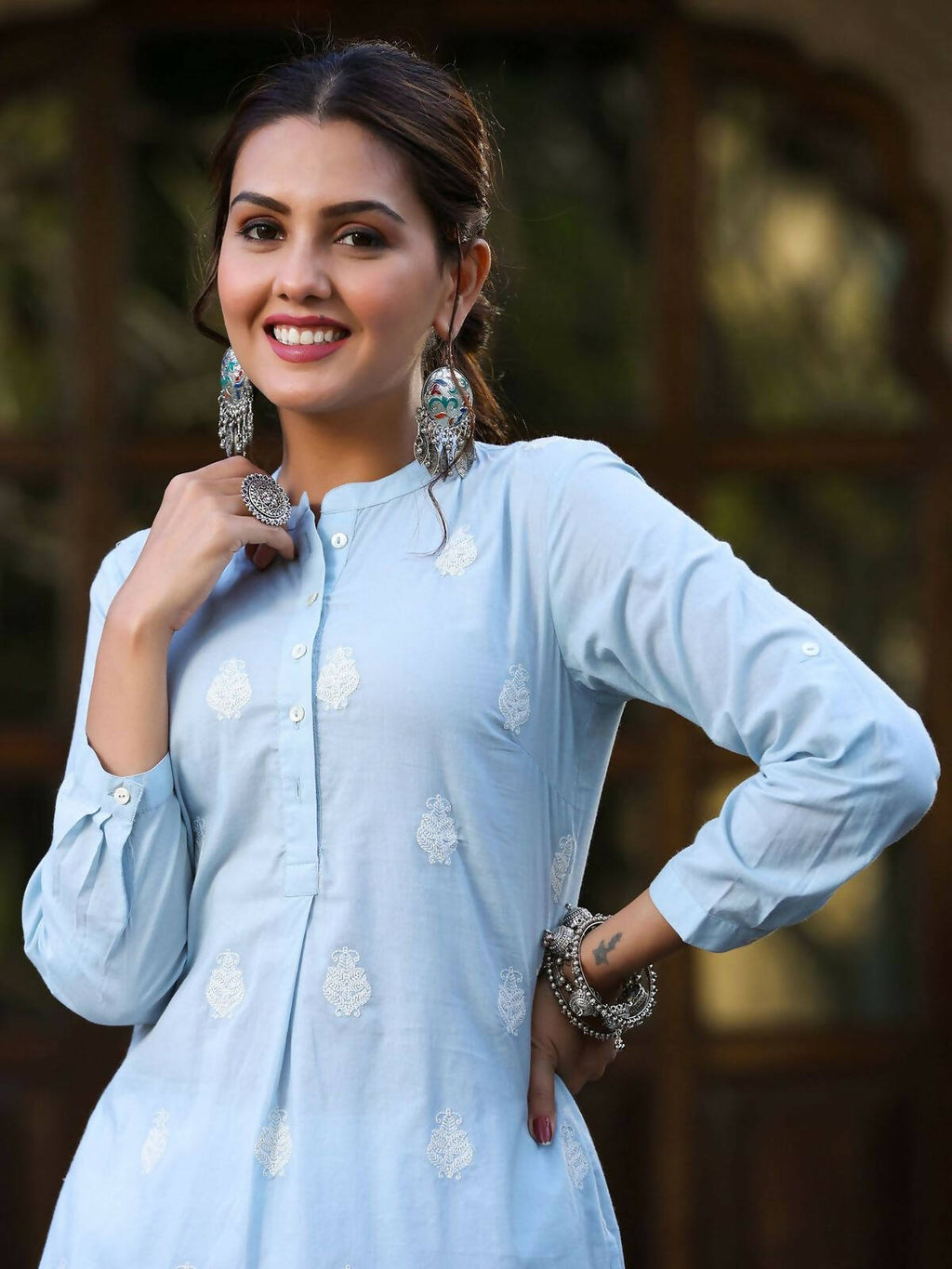 Juniper Women's Blue Cambric Embroidered Straight Kurta | Grocsy