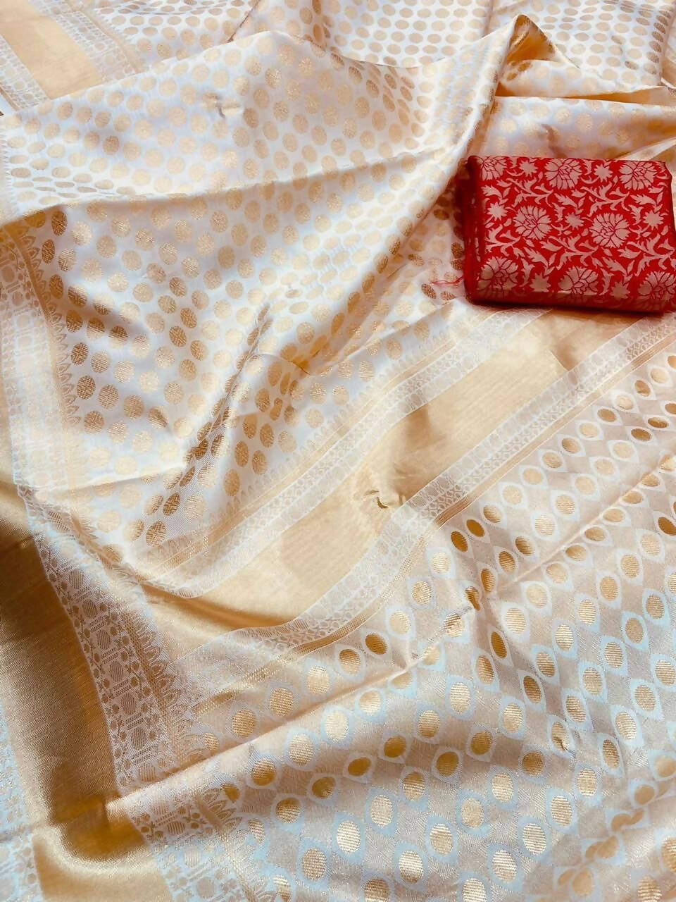 DEIANA'S Beautiful Designer Golden zari Soft Lichi Silk Saree - Cream | Grocsy