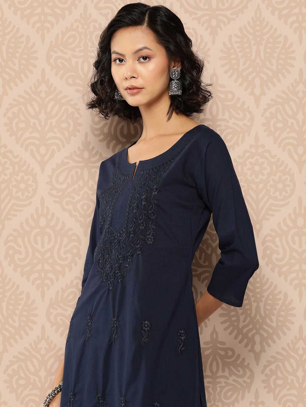 Yufta Floral Embroidered Chikankari Cotton Kurta | Grocsy