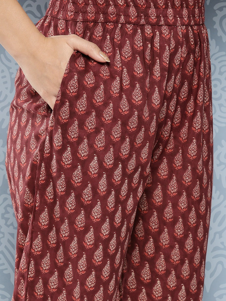 Yufta Floral Printed Regular Gotta Patti Pure Cotton Kurta with Trousers & Dupatta | Grocsy
