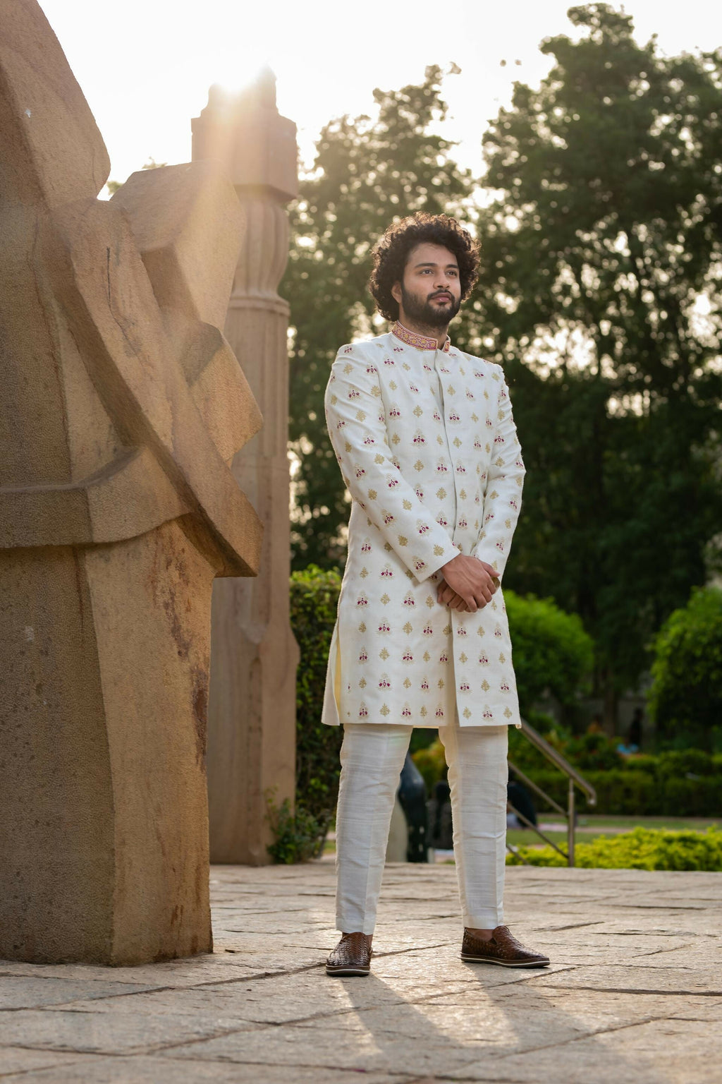 Irenic White Sherwani Set by Hilo Design | Grocsy
