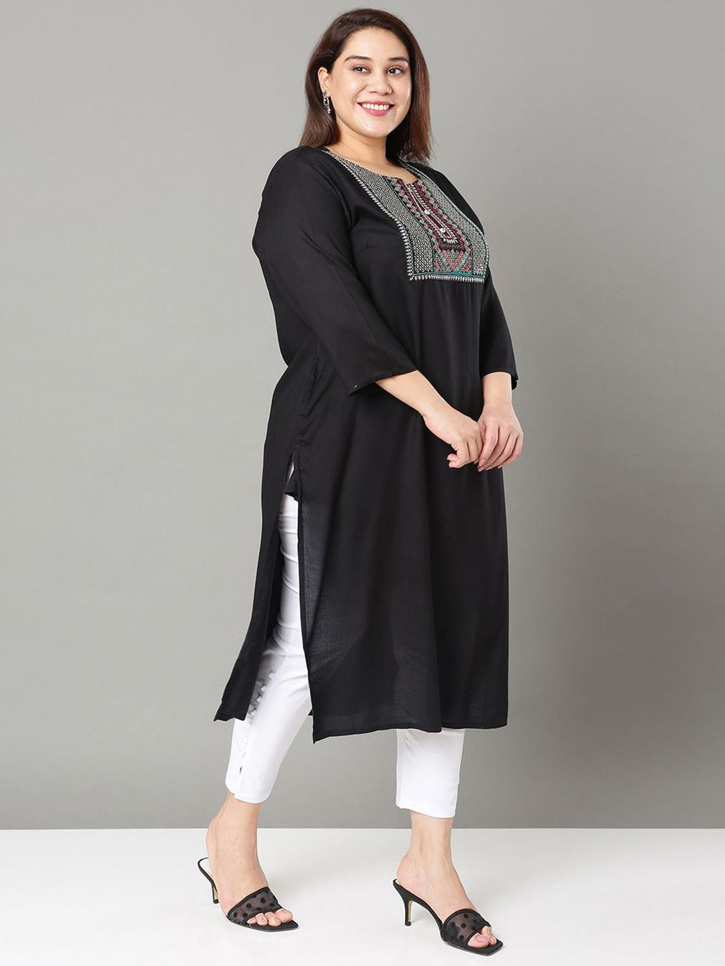 Sztori Plus Size Floral Yoke Design Sequinned Straight Kurta | Grocsy