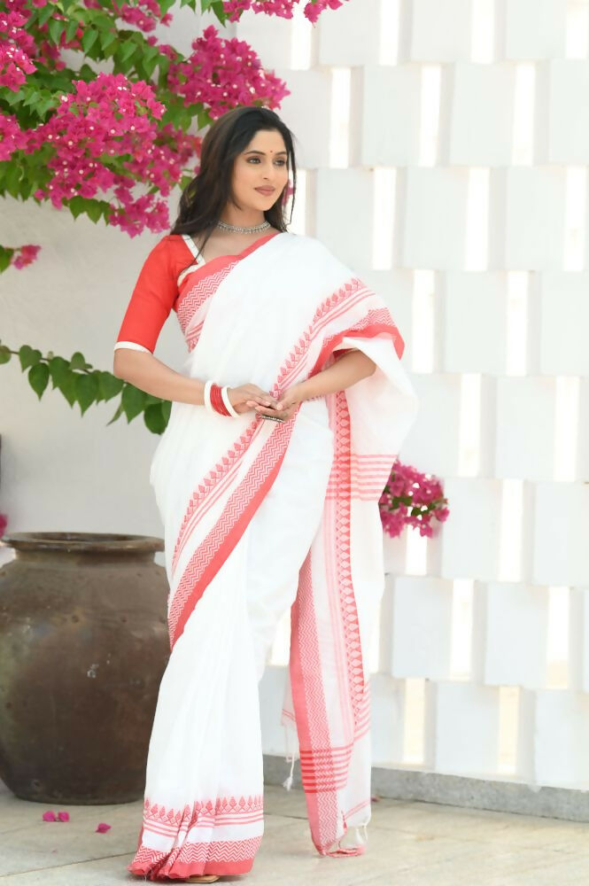 Beatitude White Cotton Zig Zag Border Handloom Saree | Grocsy