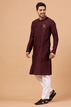 Adira Gold Zari Embroidered Kurta by Hilo Design | Grocsy