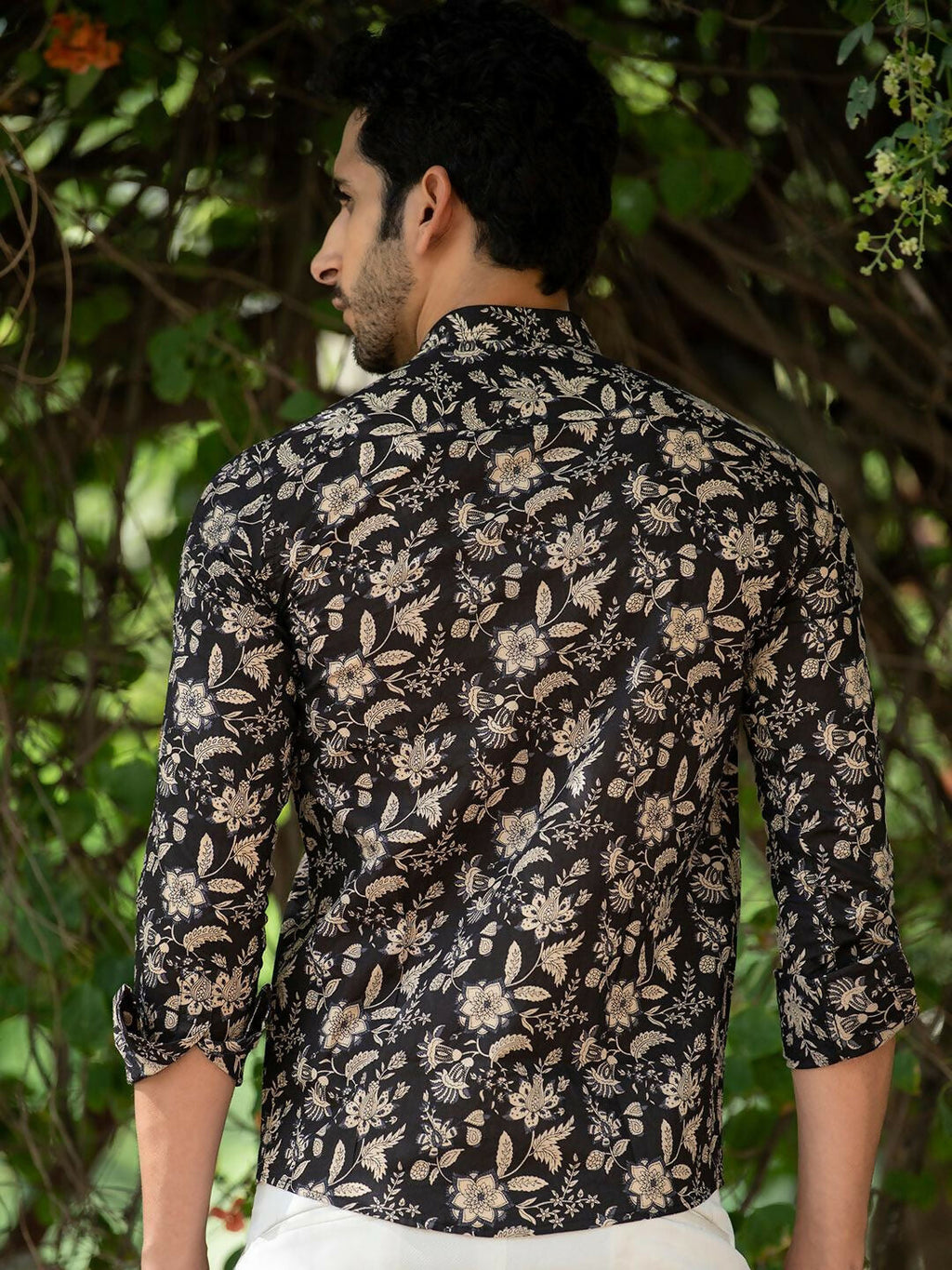 Miravan Men's Cotton Black Floral Printed Full Sleeve Slim Fit Shirt | Grocsy