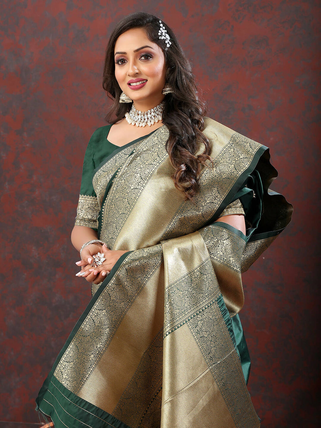 Lorenvalley Fashion Green Soft Silk Woven Design Gold Zari Weaving Saree | Grocsy