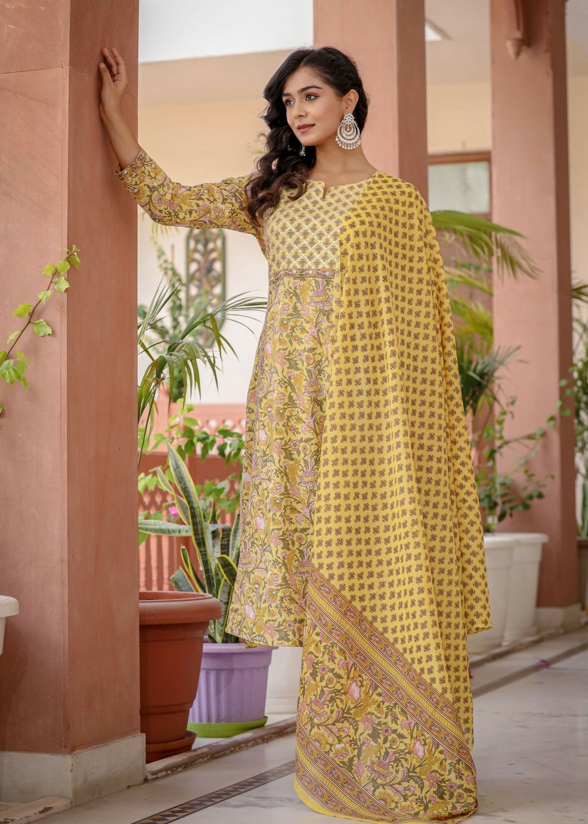 Kaajh Women's Yellow Floral Embroidered Cotton Kurta Pant Set With Dupatta | Grocsy