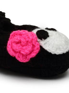 Chutput Kids Woollen Hand Knitted Cartoon Face Detailed Booties - Black | Grocsy
