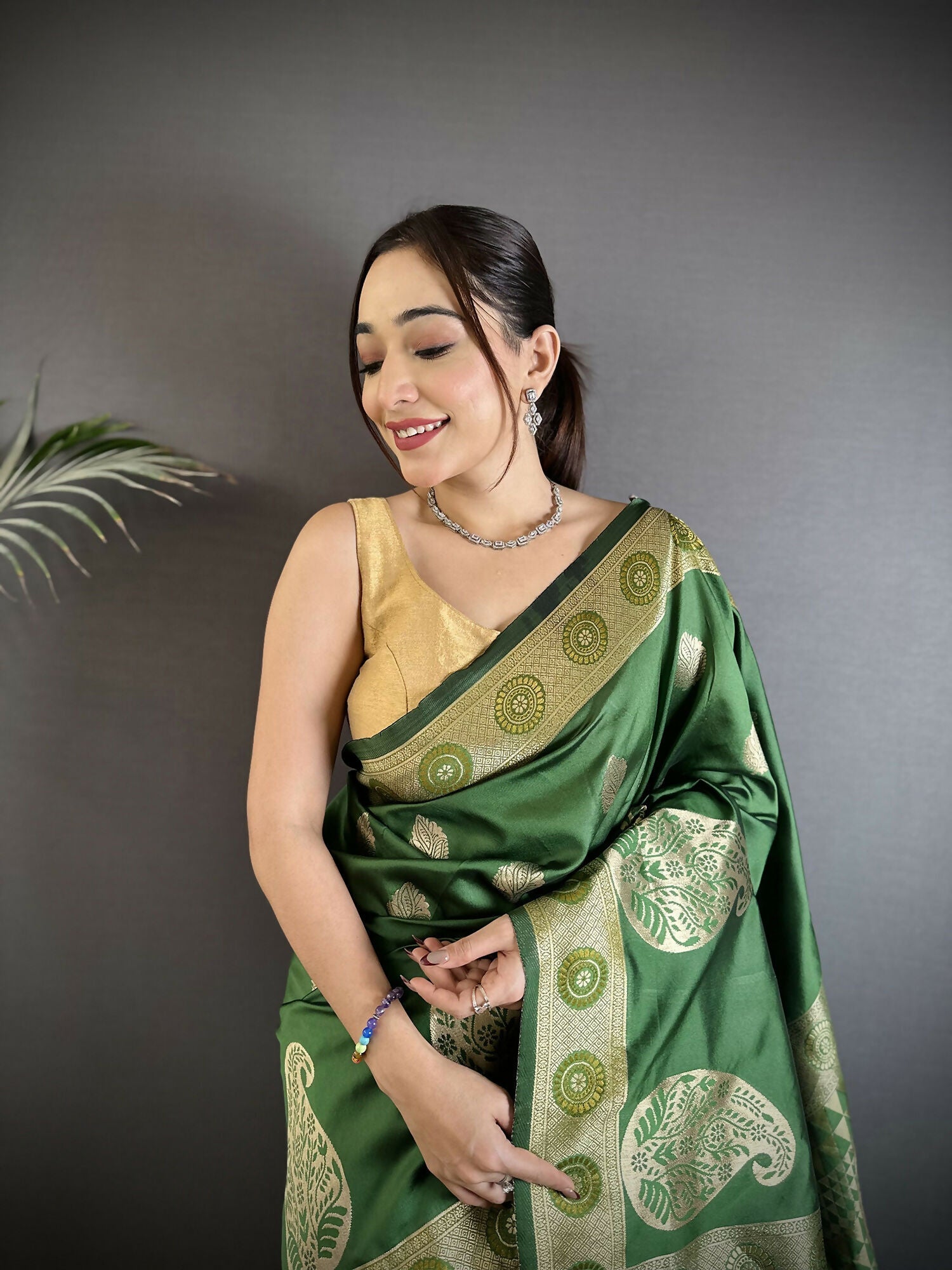 Joban Fashion Green Paisley Soft Silk Banarasi Saree | Grocsy