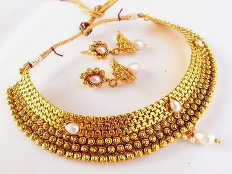 White kemp Antique Necklace set | Grocsy