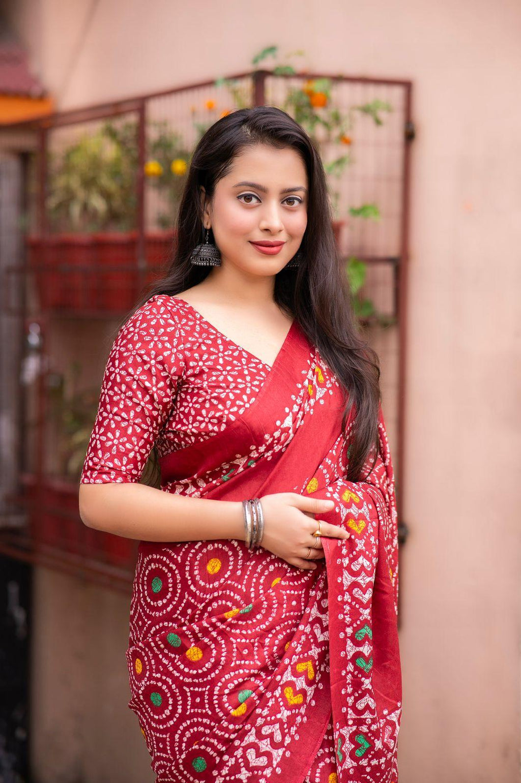 Red Silk Blend Ethnic Motifs Saree with Unstitched Blouse - A2M | Grocsy