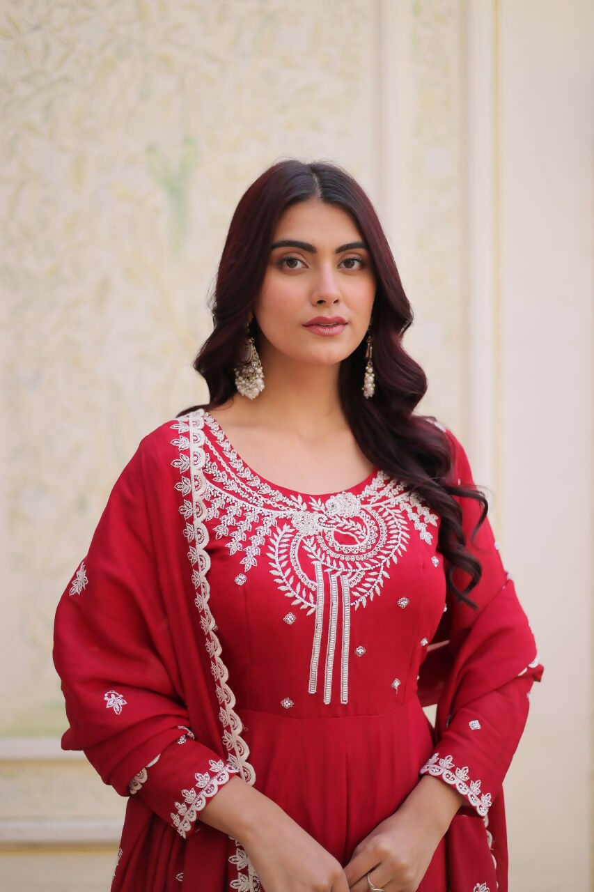 Teeya Creation Womens New Mul Chanderi With Beads Embroidery-Work Kurta Set | Grocsy