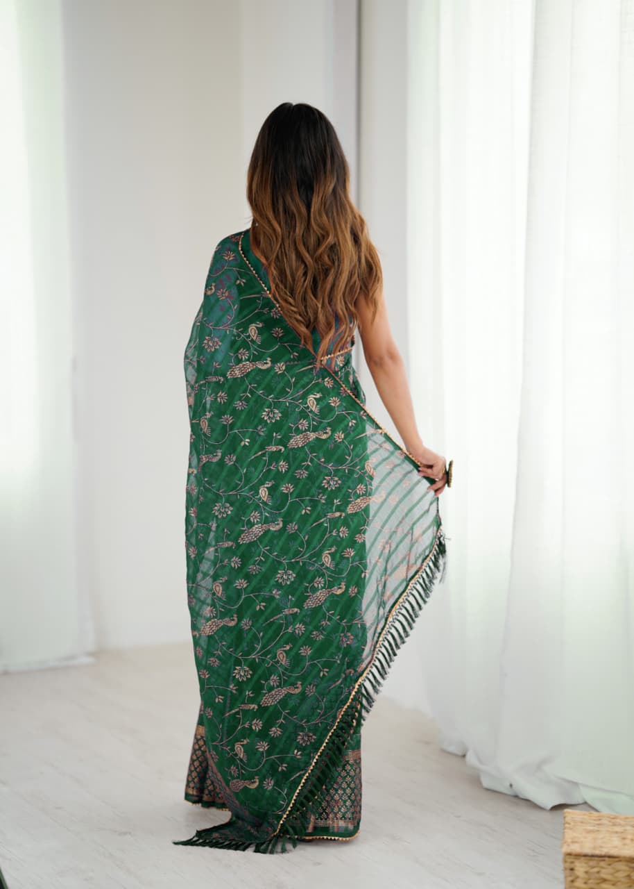 Lorenvalley Fashion Green Solo Georgette Superb Finishing Foils Print & Fancy Zalar Lace in Border Saree with Blouse | Grocsy
