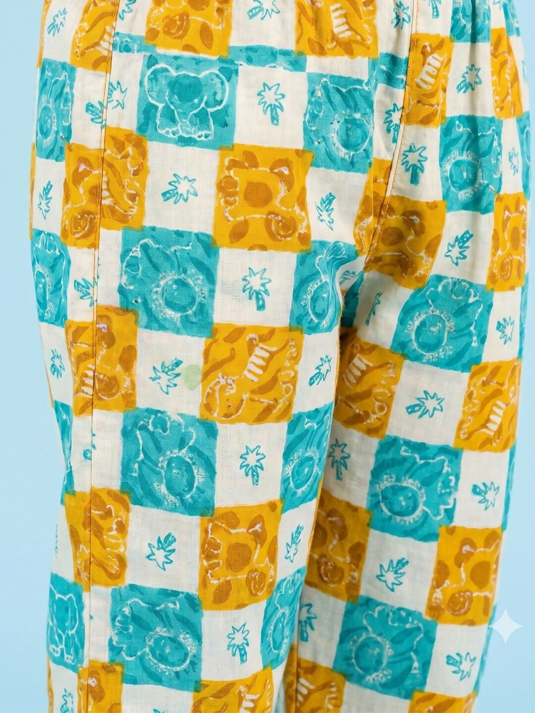 Breathables Woven Cotton Half Sleeves Checks Shirt & Pyjama Multicolour | Grocsy