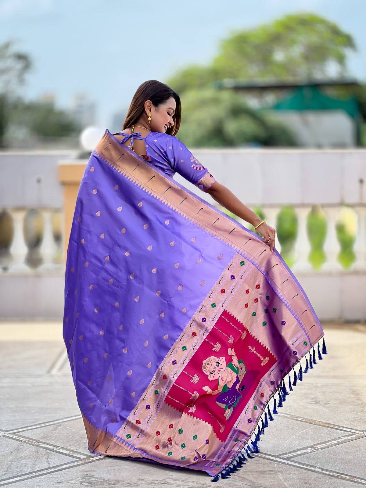 Vedant Vastram Soft Litchi Silk Paithani Jacquard Saree - Lavender | Grocsy