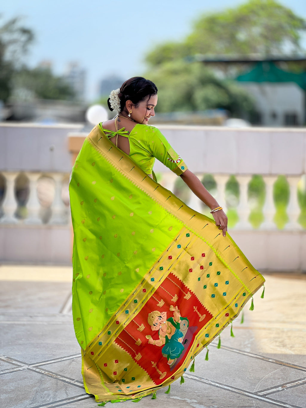Vedant Vastram Soft Litchi Silk Paithani Jacquard Saree - Parrot | Grocsy