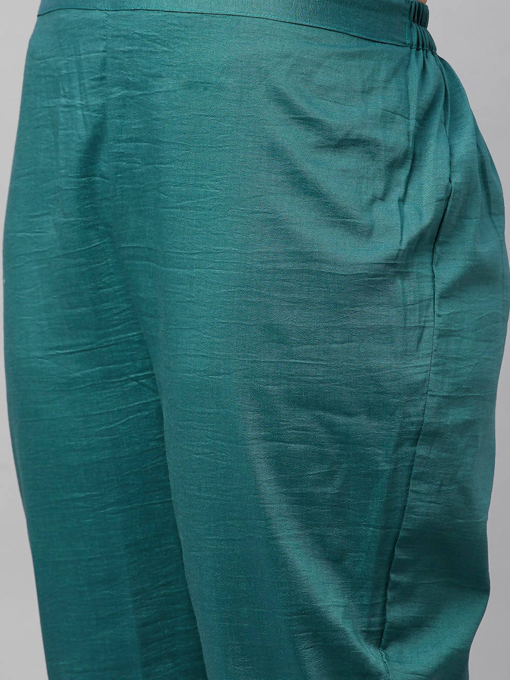 Myshka Dark Green Embroidered 3/4 Sleeve Round Neck Kurta Pant Dupatta Set | Grocsy