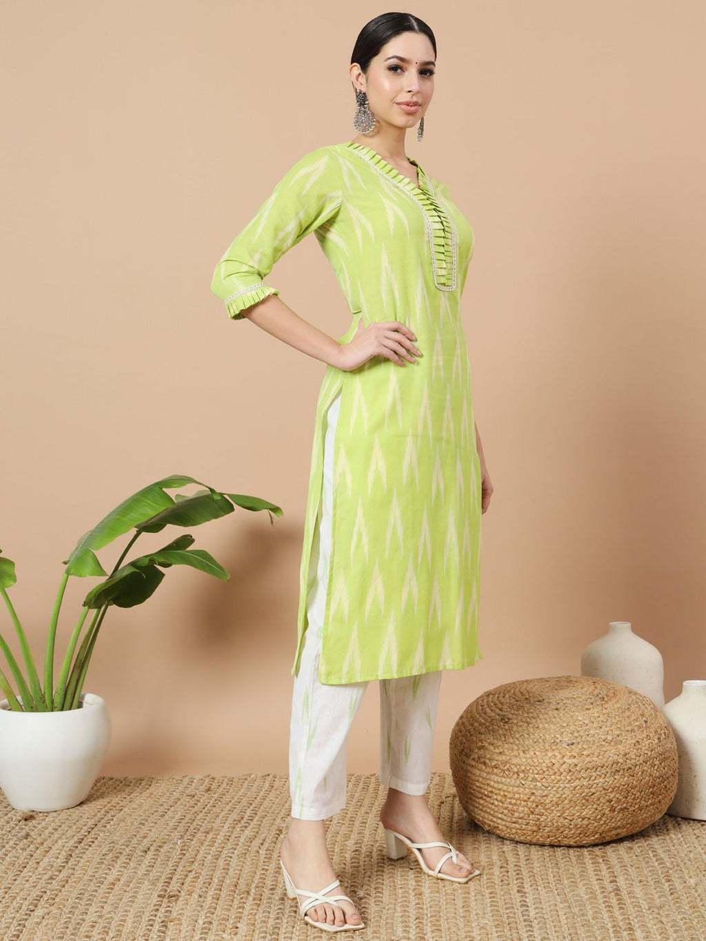 Yufta Green Cotton Ikat Kurta Dupatta Set | Grocsy