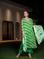 Yufta Green Leheriya Print Poly Georgette Straight Suit Set | Grocsy