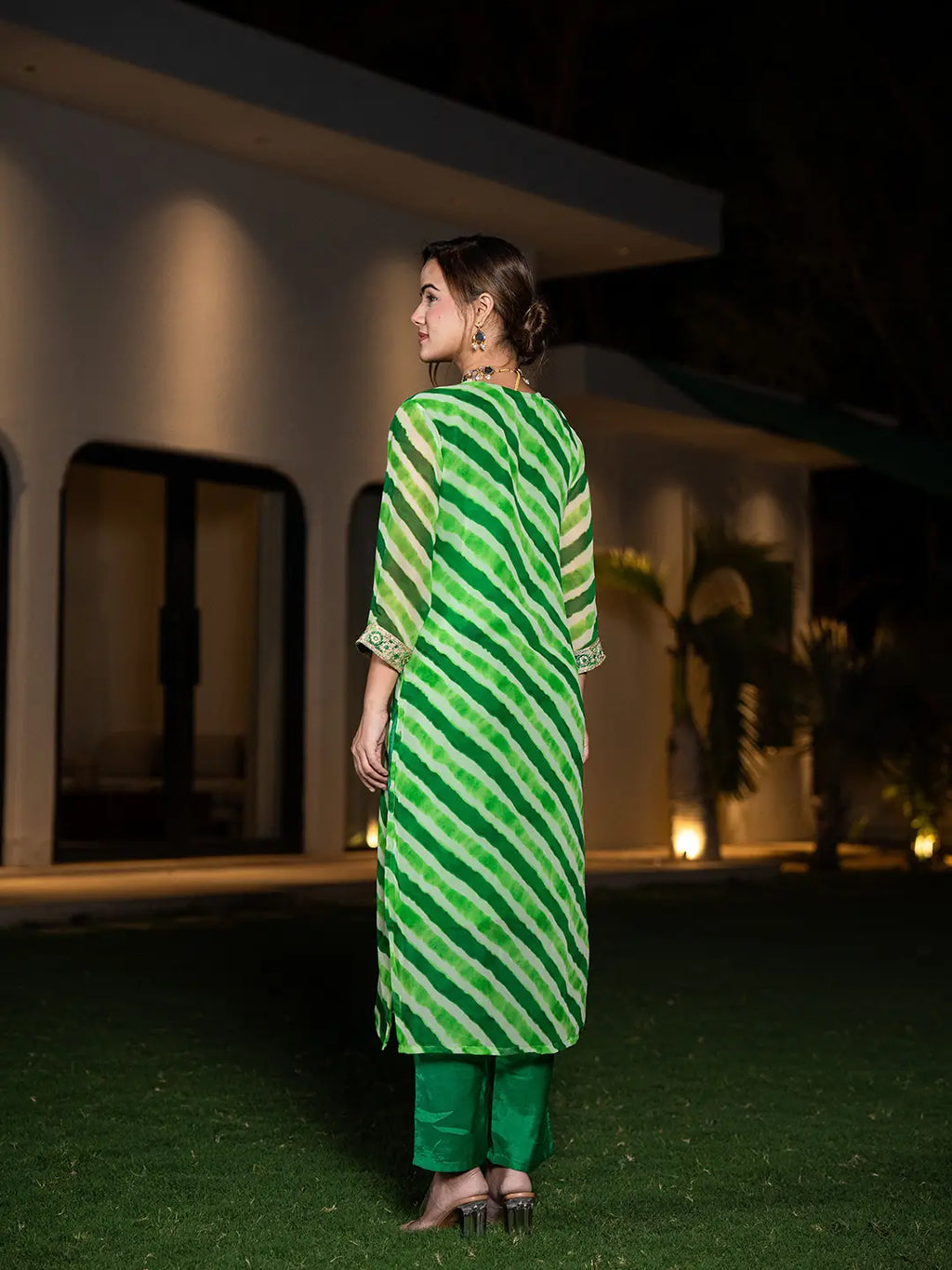 Yufta Green Leheriya Print Poly Georgette Straight Suit Set | Grocsy